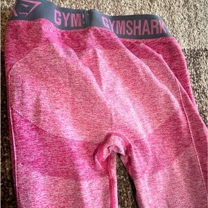 Pink GYMSHARK leggings, very sculpting and good for exercising. SIZE: SMALL